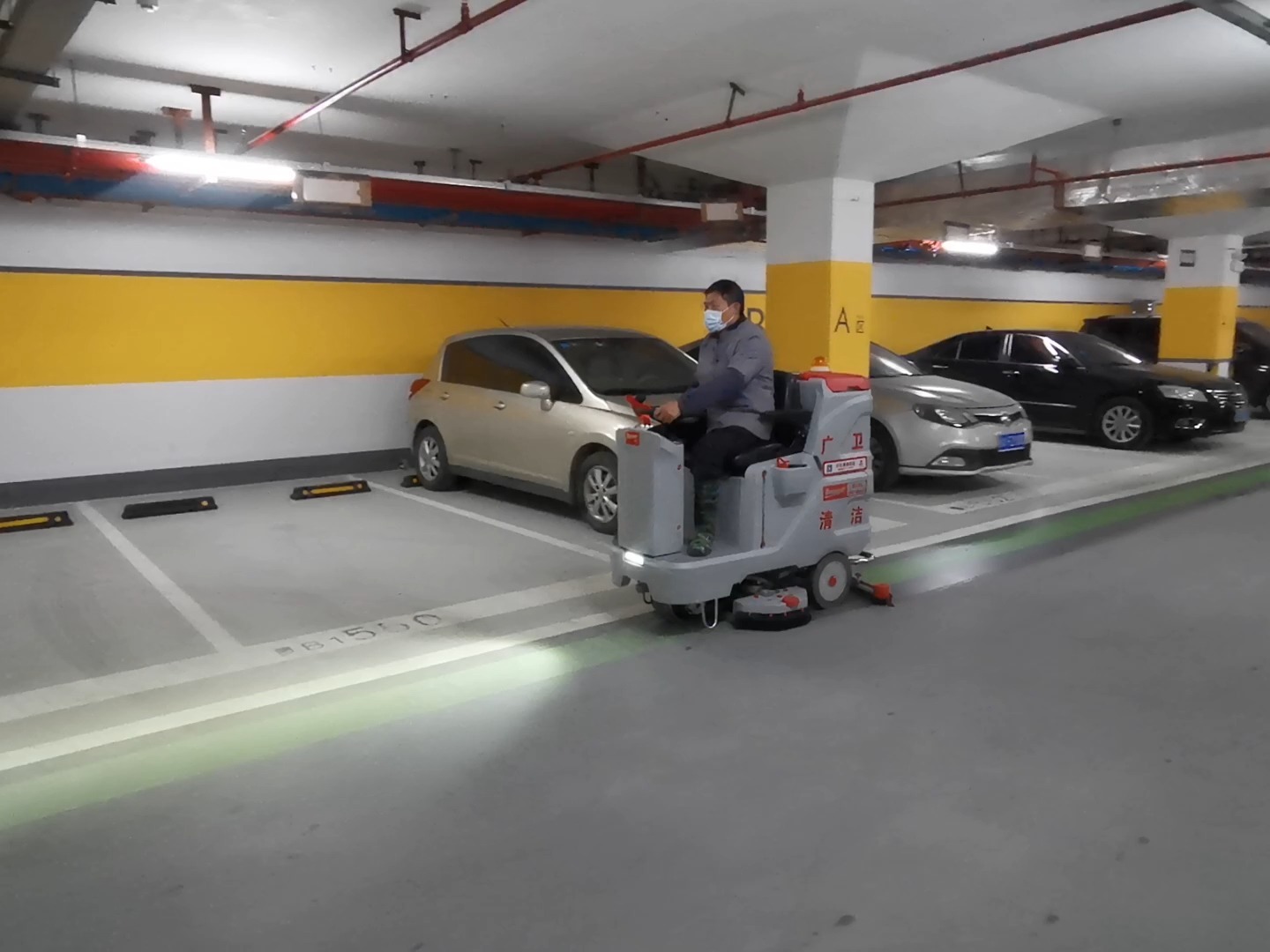 南宁地库用拖地机
