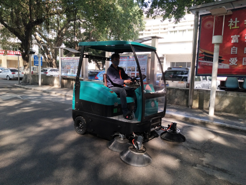 防城港扫地车