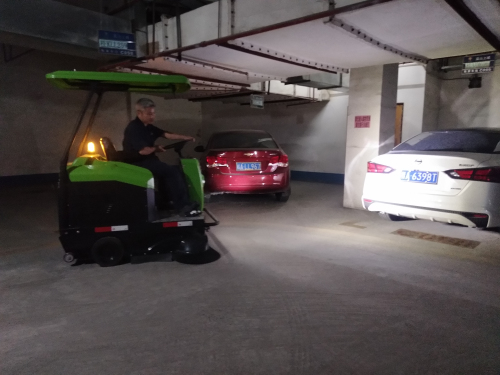 南宁扫地车