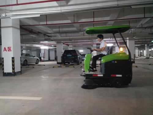 南宁扫地车