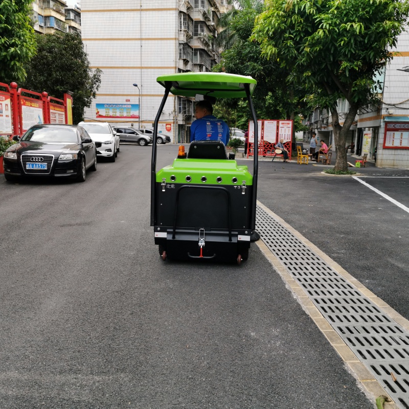 南宁医院扫地车