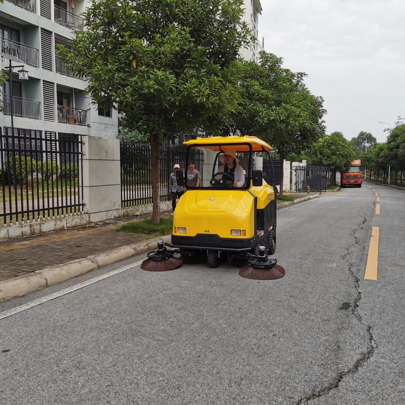 南宁电动扫地车